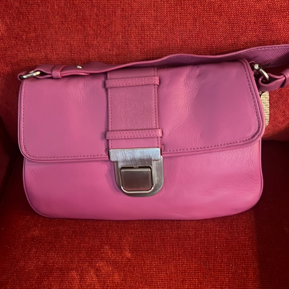 AUDREY BROOKE GENUINE LEATHER PURSE